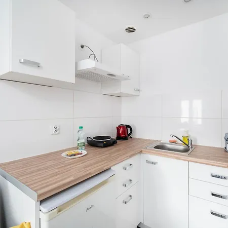 Lägenhet Downtown Comfort By Bookinghost Łódź